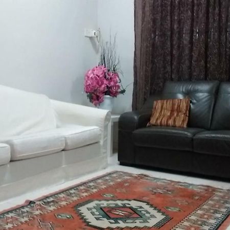 Assalam Homestay Seri Iskandar Exterior photo