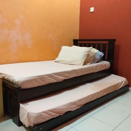 Assalam Homestay Seri Iskandar Exterior photo