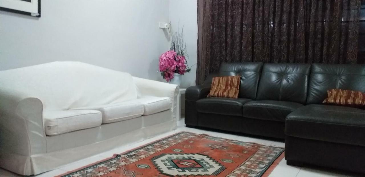 Assalam Homestay Seri Iskandar Exterior photo