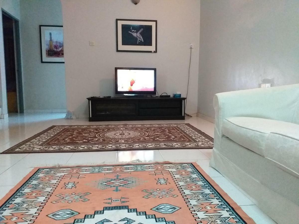 Assalam Homestay Seri Iskandar Exterior photo
